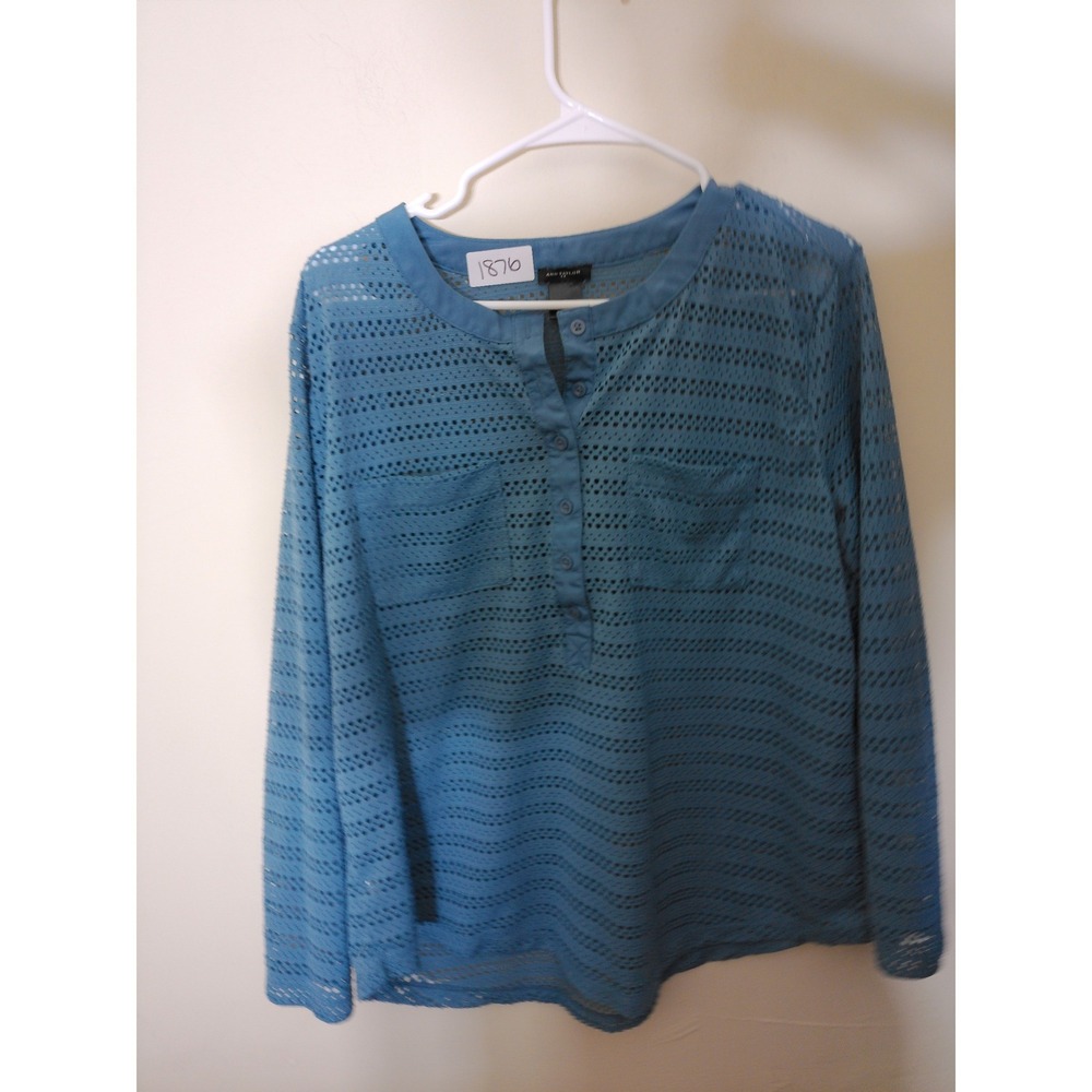 Ann Taylor Henley Top Womens XL Blue Eyelet Knit Long Sleeve Coastal Aesthetic